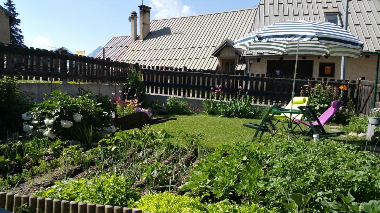 Bed and Breakfast Chez Annie & Marcel Le Monêtier-les-Bains Exteriér fotografie