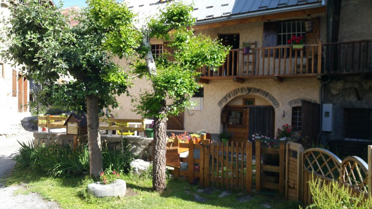 Bed and Breakfast Chez Annie & Marcel Le Monêtier-les-Bains Exteriér fotografie